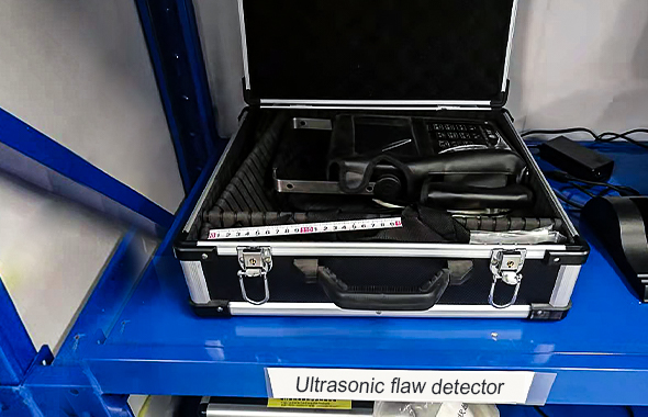 Ultrasonic flaw detector